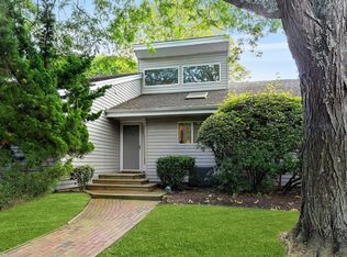 221 Mill Rd APT 16, Westhampton Beach, NY 11978