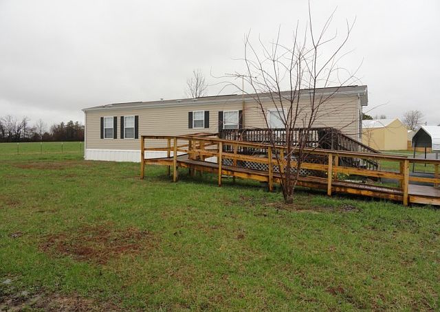 1st image of 90 Evelyn Mae Dr