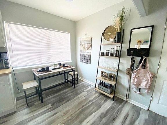 Breakfast nook