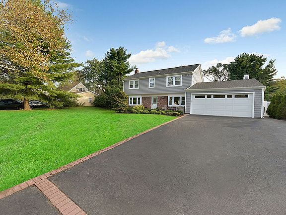 5th image of 34 Millbrook Dr