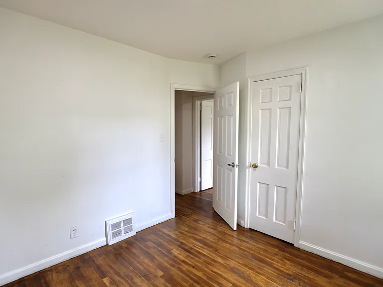 1217 Tioga Ave — Photo 17
