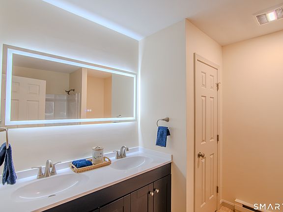 4th image of 49 Canterbury Road #E