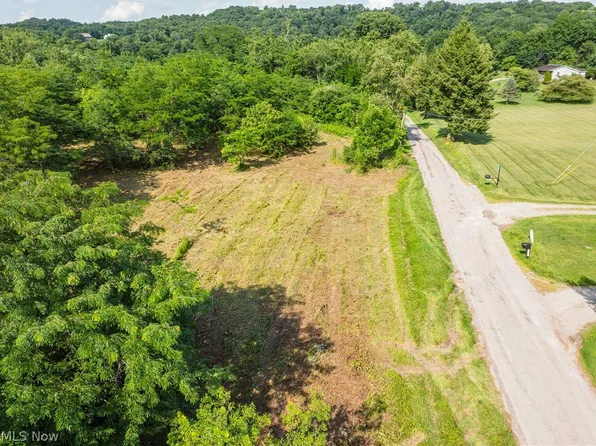E Wheeling Rd, Zanesville, OH 43701