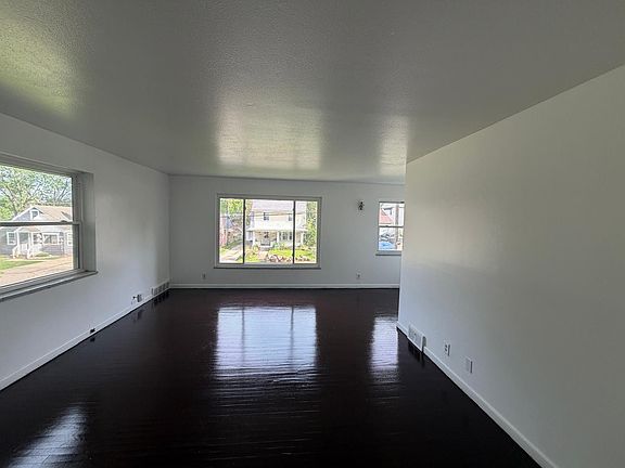 2nd image of 1526 19th St NW
