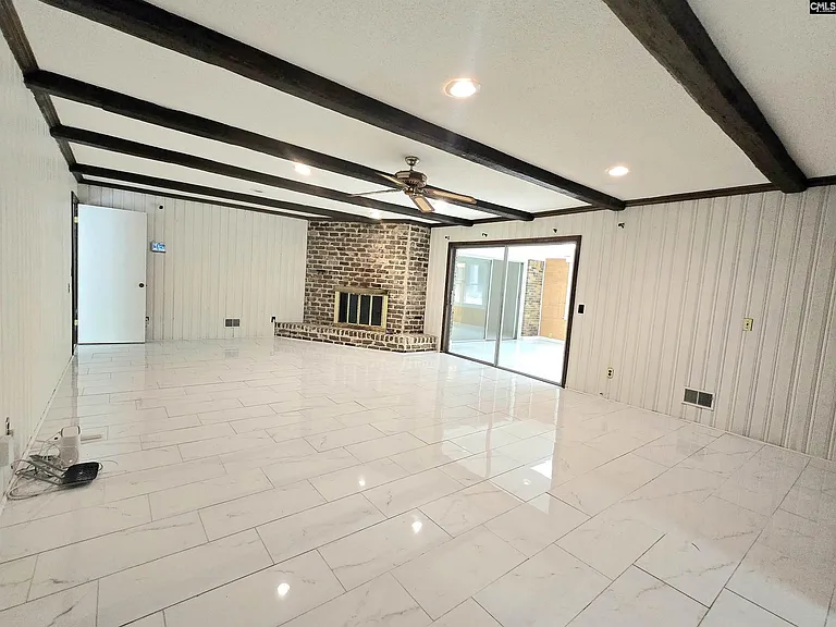 77 Northlake Rd — Photo 13