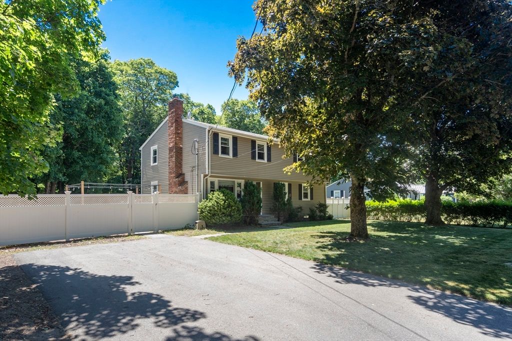 257 Elmwood St, North Attleboro, MA - View 2
