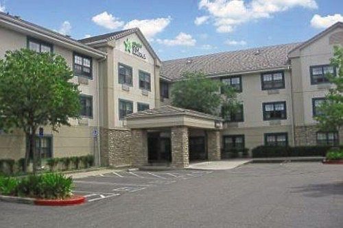 1st image of 1000 Lead Hill Blvd