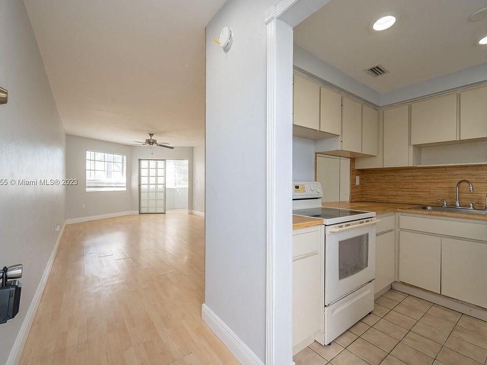 1st image of 1651 NE Miami Gardens Dr APT 204