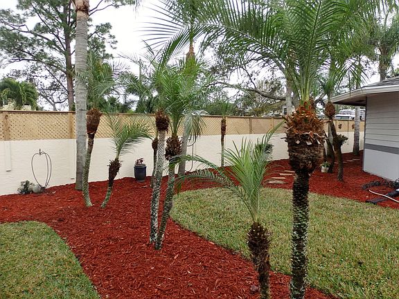 4th image of 1309 SW Vizcaya Cir