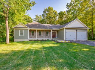 15 Stevens Ct, Saratoga Springs, NY 12866