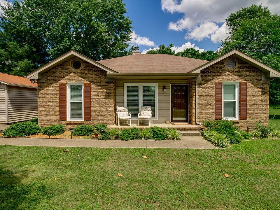 1st image of 1321 Barbara Dr
