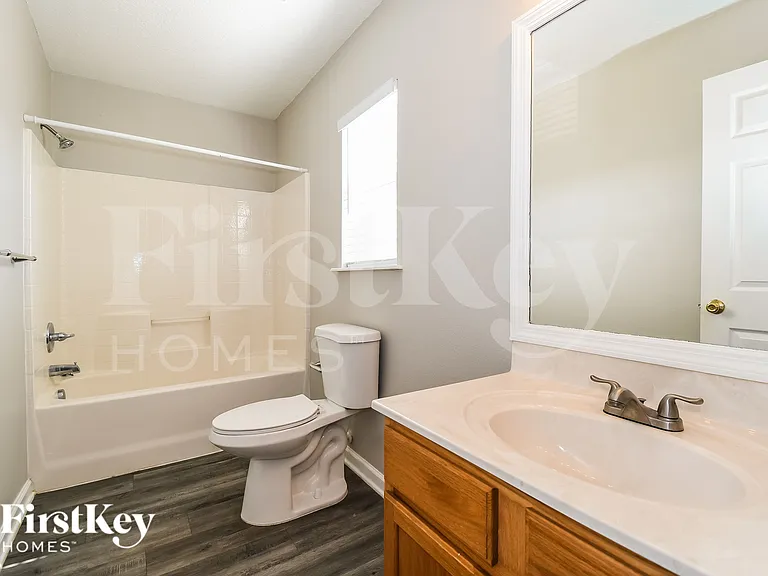 2163 Fresco Dr — Photo 12
