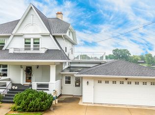 306 S 1st Ave, Winneconne, WI 54986