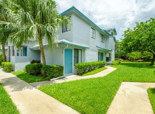 304 Harbour Pointe Way, Greenacres, FL 33413