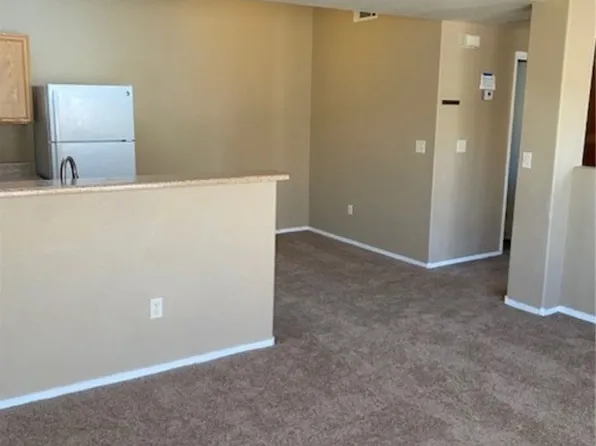 2011 Sue Ct Unit 205, Las Vegas, NV 89108