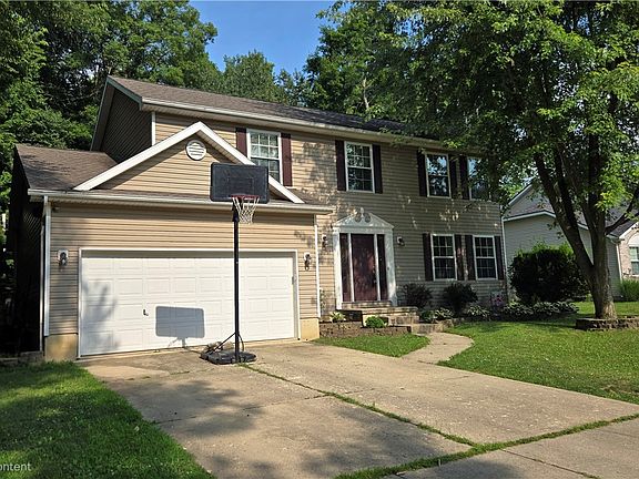 3rd image of 6416 Sterling Woods Dr
