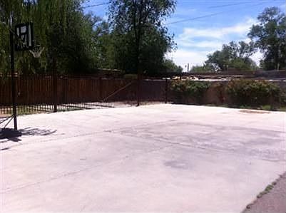 Home for Sale in Albuquerque, NM $190,000