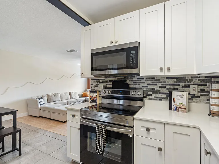 299 SW 7th St #2060 — Photo 6