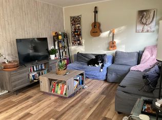 27 Clark St, Northampton, MA 01062