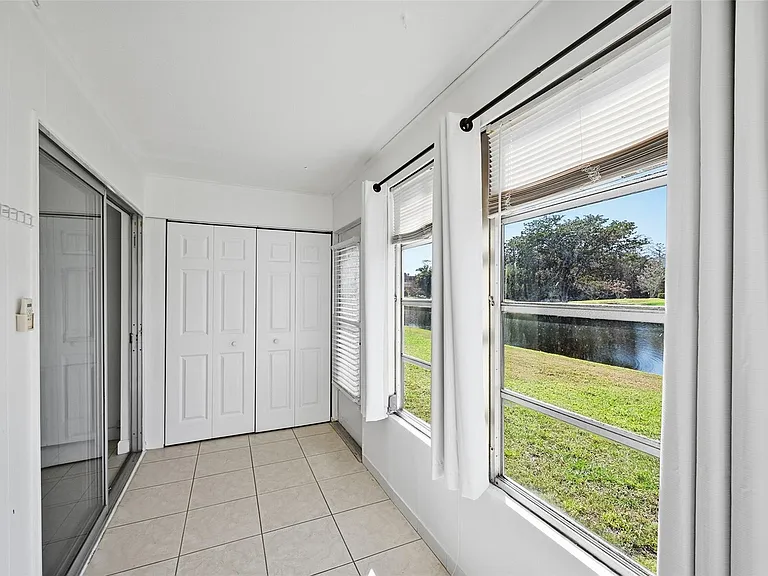 451 Monaco Park #J — Photo 17