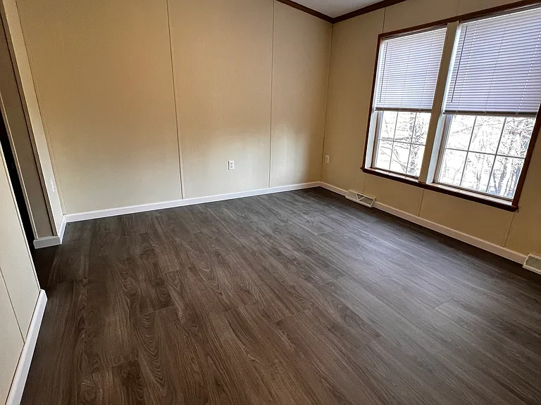 175 Barton Rd #4 — Photo 5