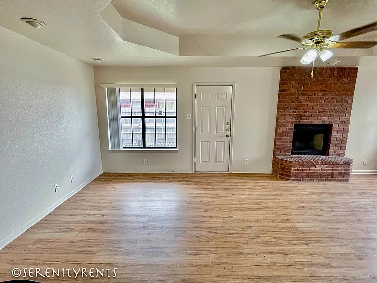 5209 Morning Glen Ln #B — Photo 5