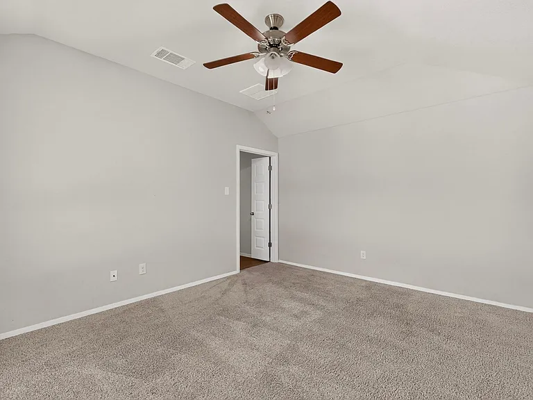 3704 Allegiance Ave — Photo 32