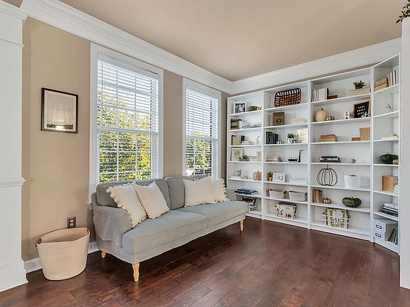 4th image of 8928 Yellowleg Ct
