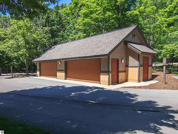 2nd image of 617 Mountainside Dr Unit 7407-617