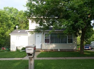 240 N Main St, Deerfield, WI 53531
