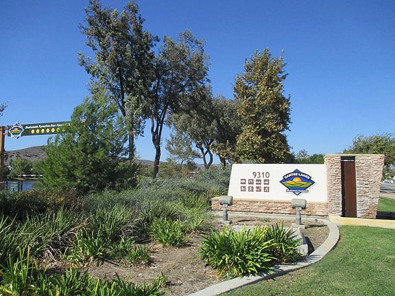 Walk to Santee Lakes
