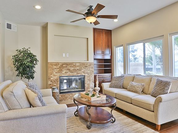 4th image of 2714 S Montego Way #C