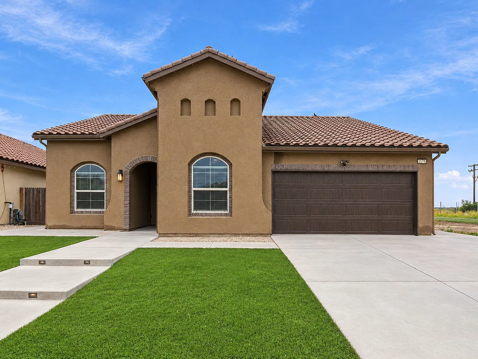 4 bed, 1725 sqft, $2,800 — Photo 1