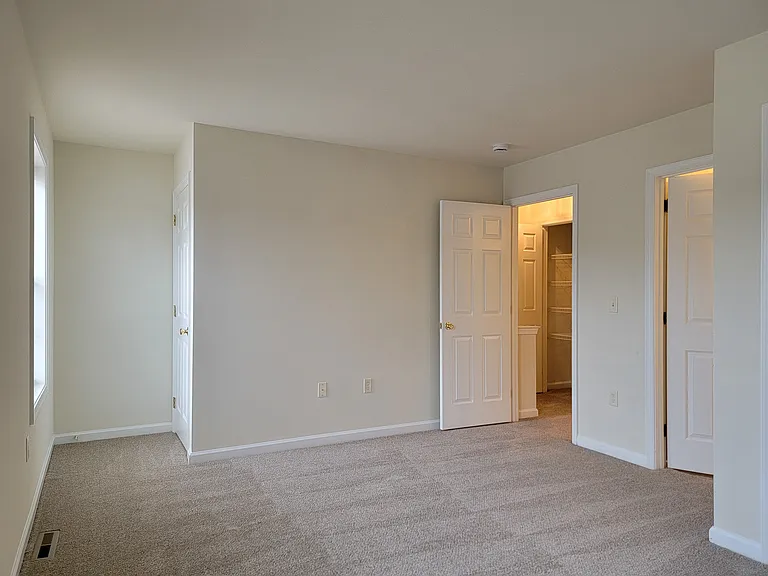 542 Indian Rock Cir — Photo 17