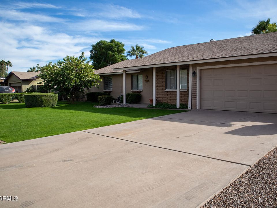 1st image of 4809 E Poinsettia Dr