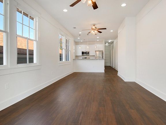 3rd image of 2025 Gov Nicholls St