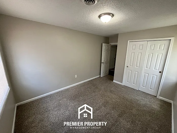 3165 Mackham Ave — Photo 13