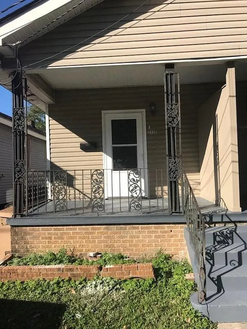 2 bed, 900 sqft, $1,250 — Photo 1