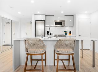 128 Cordova St W #801, Vancouver, BC V6B 0E6