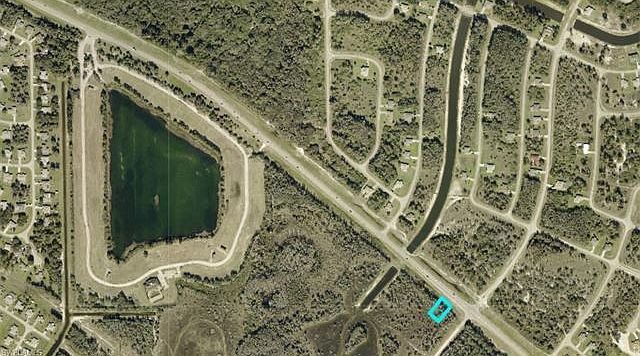 2nd image of 802 Fabian Cir