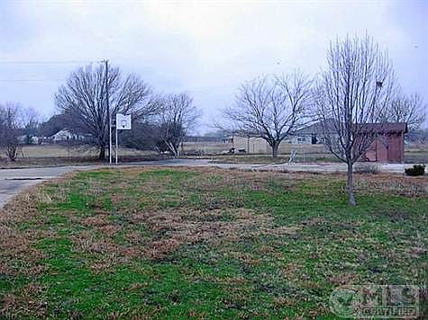 4th image of 109 Pecan Cir