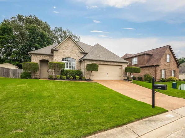 1506 Lost Brook Dr, Cordova, TN 38016