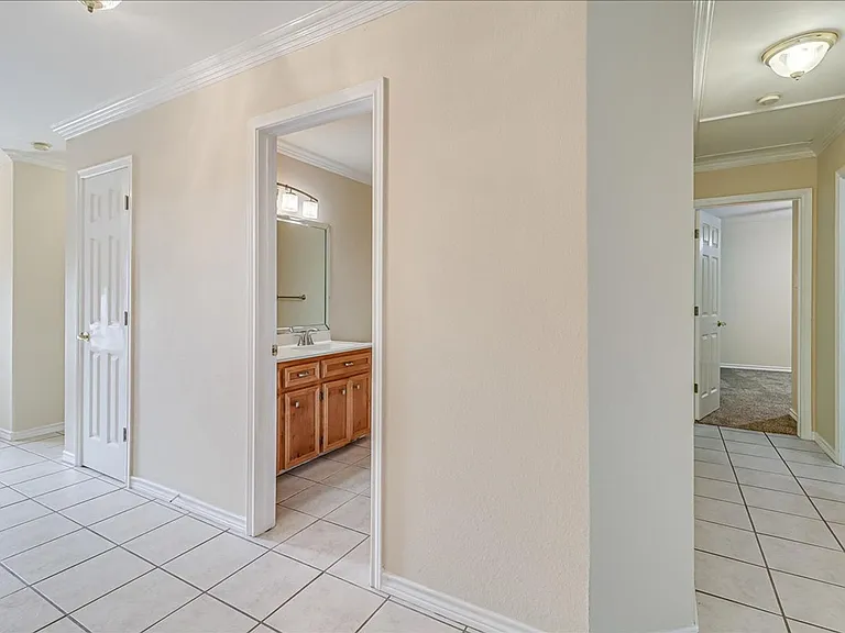 6330 Penny Ln — Photo 22