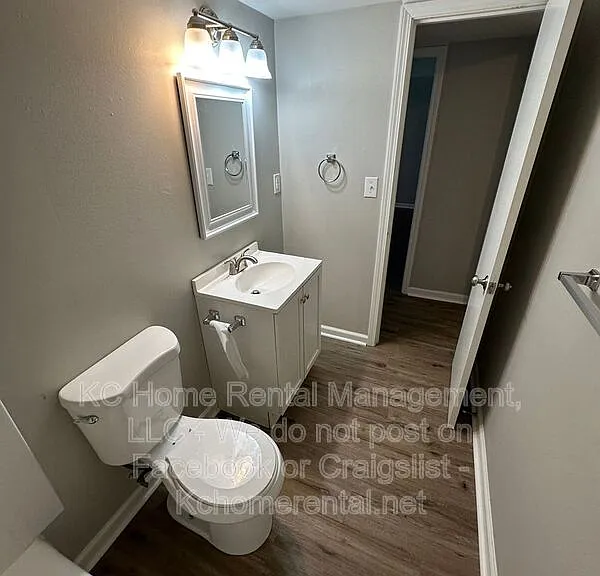 13428 Spring St #7 — Photo 11