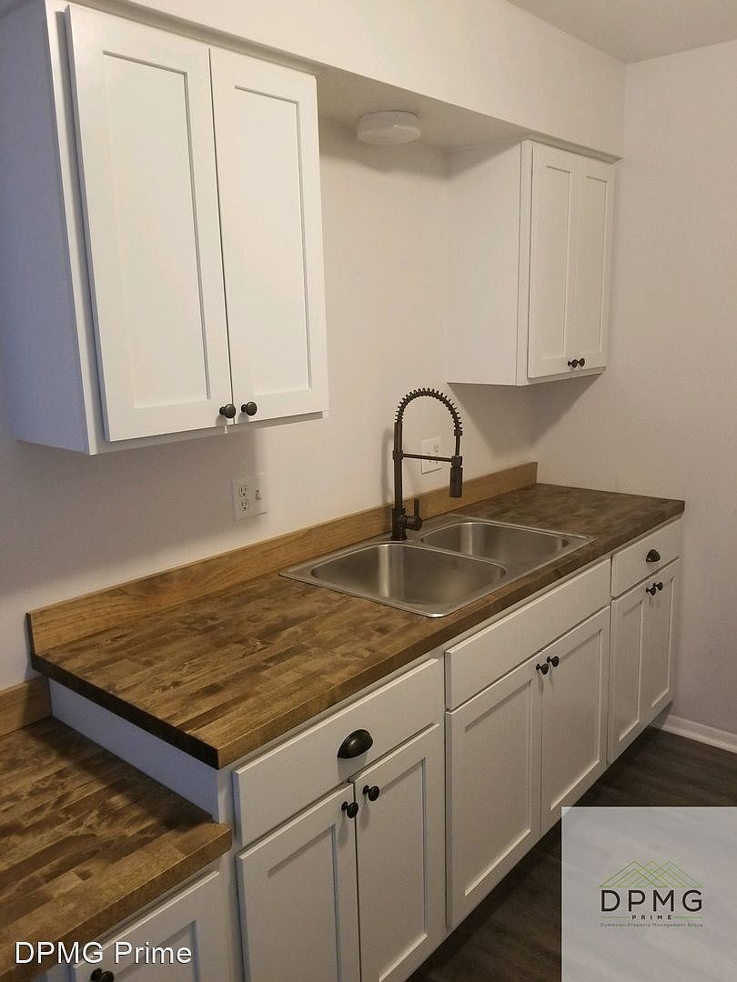 605 S Bridge St APT 4, Dewitt, MI 48820 Zillow