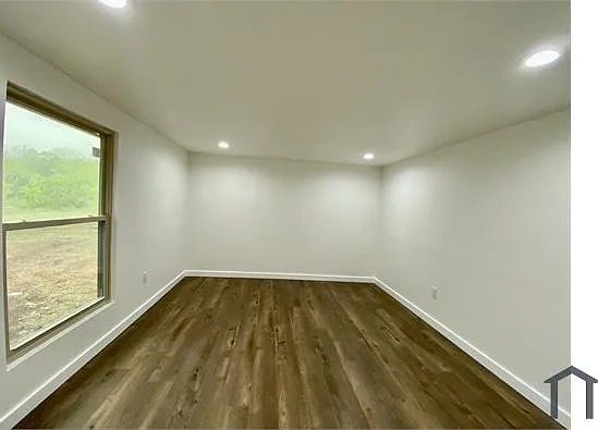 417 Jasmine Ln #417 — Photo 8