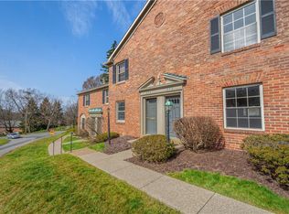 392 Newburn Dr, Pittsburgh, PA