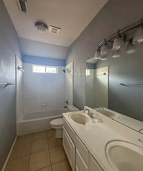 104 San Mateo Ct — Photo 23