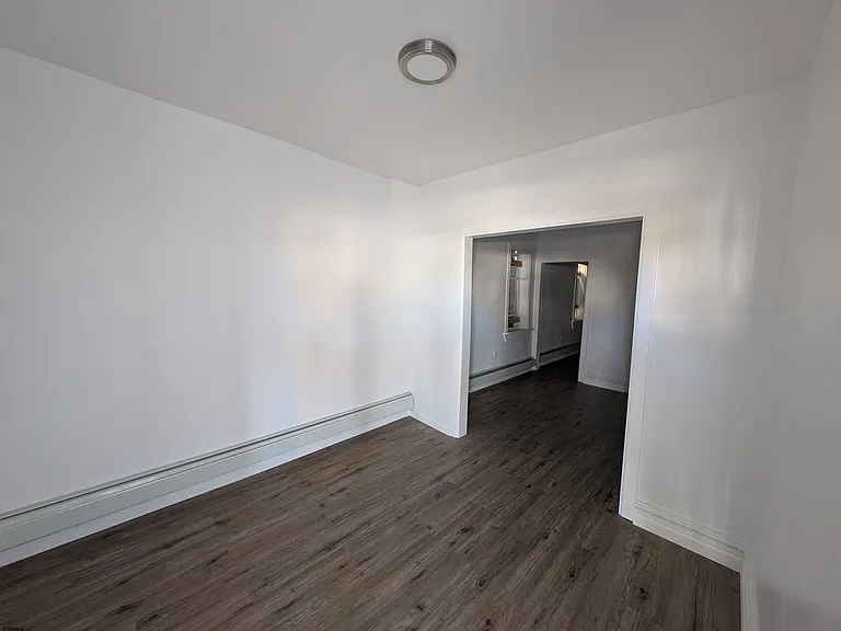 130 N Delaware Ave — Photo 6