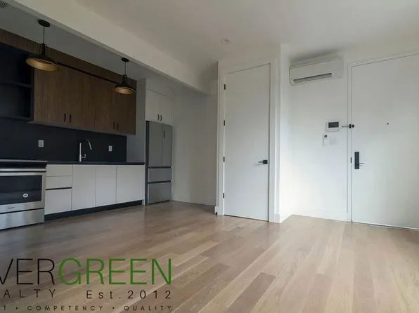 558 Kingston Avenue image 1 of 7